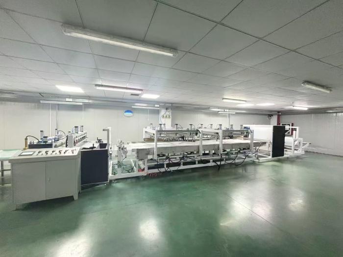 內袋成型機.jpg